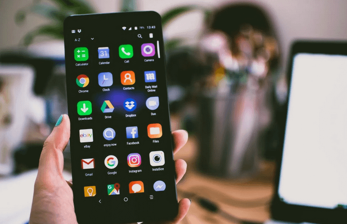 Super-AMOLED or IPS LCD 